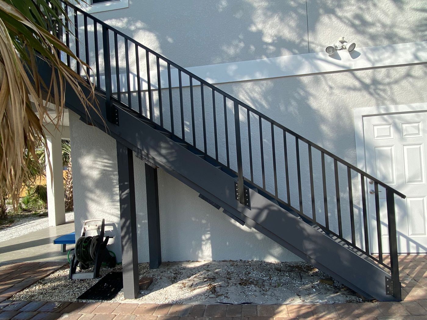 Aluminum railing system for staircase